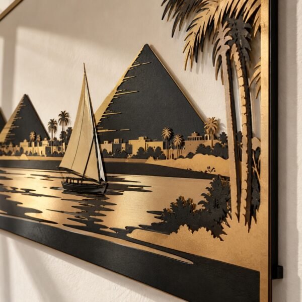 لوحة جدارية للأهرامات والنيل والقوارب في الإمارات